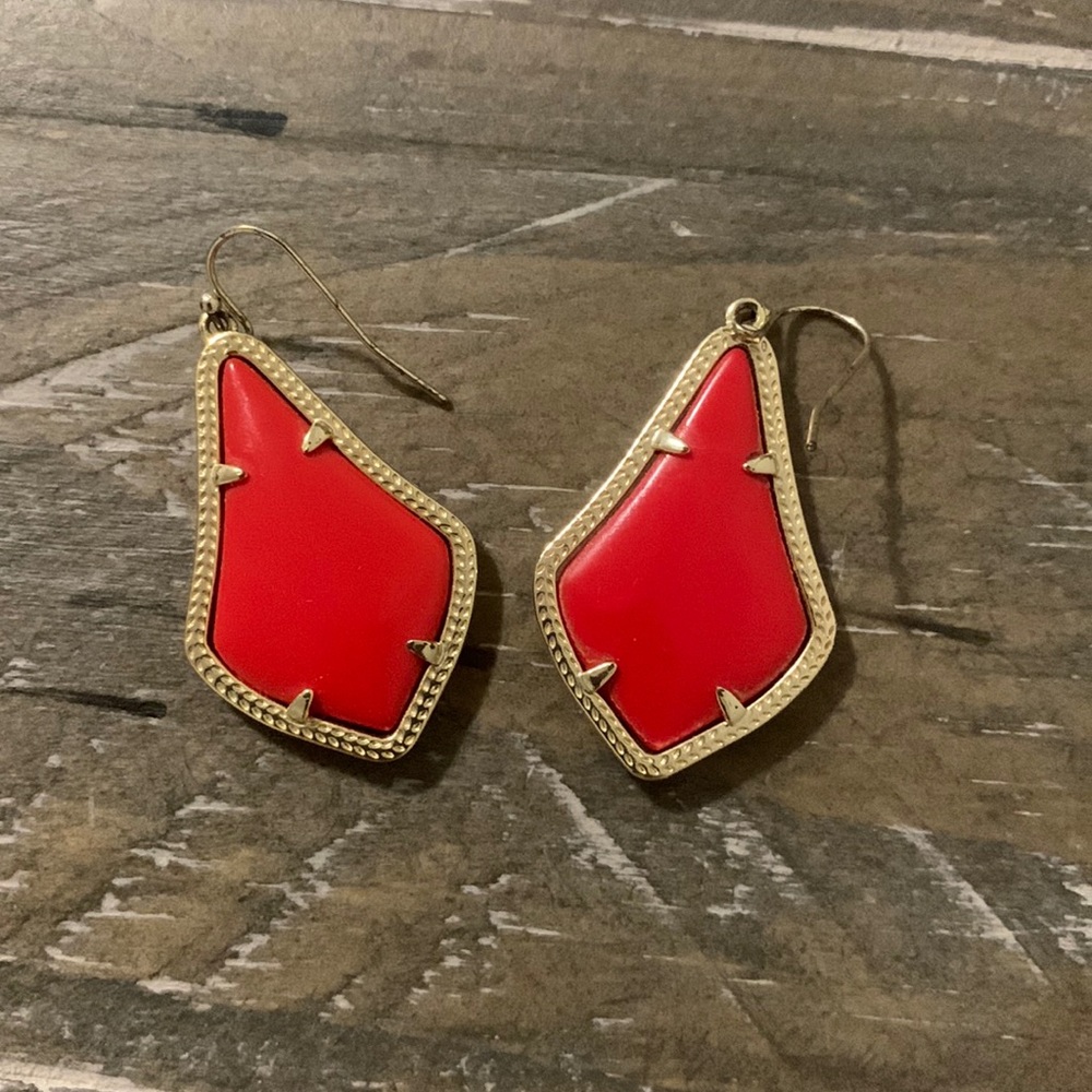 Kendra Scott Red Earrings/ Worn 2 times / will not come with KS Bag or Backings